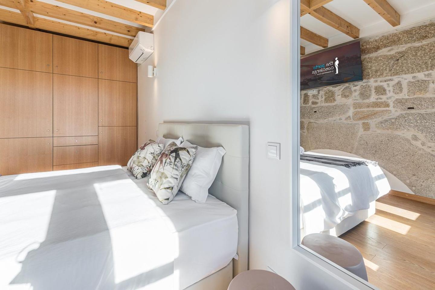 Guestready - Miragaia Stone Studios & Apartments Porto Exterior photo