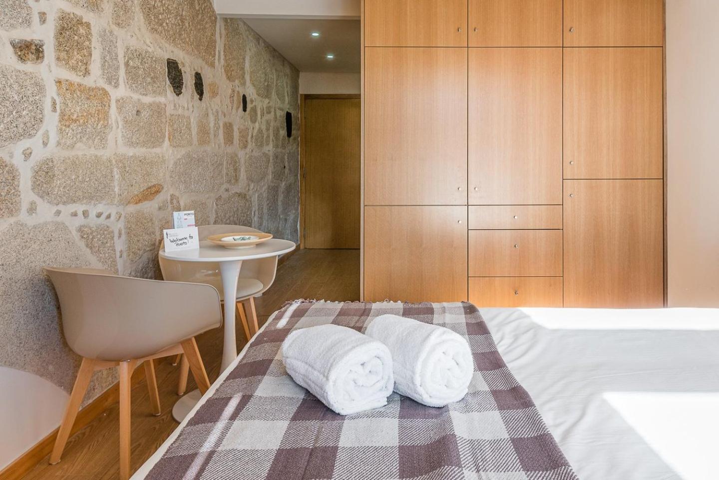 Guestready - Miragaia Stone Studios & Apartments Porto Exterior photo