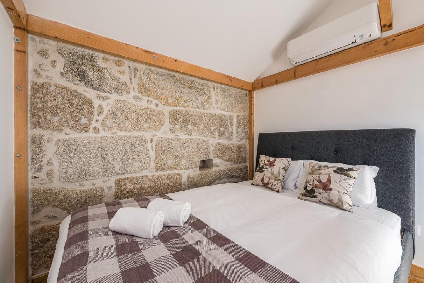 Guestready - Miragaia Stone Studios & Apartments Porto Exterior photo